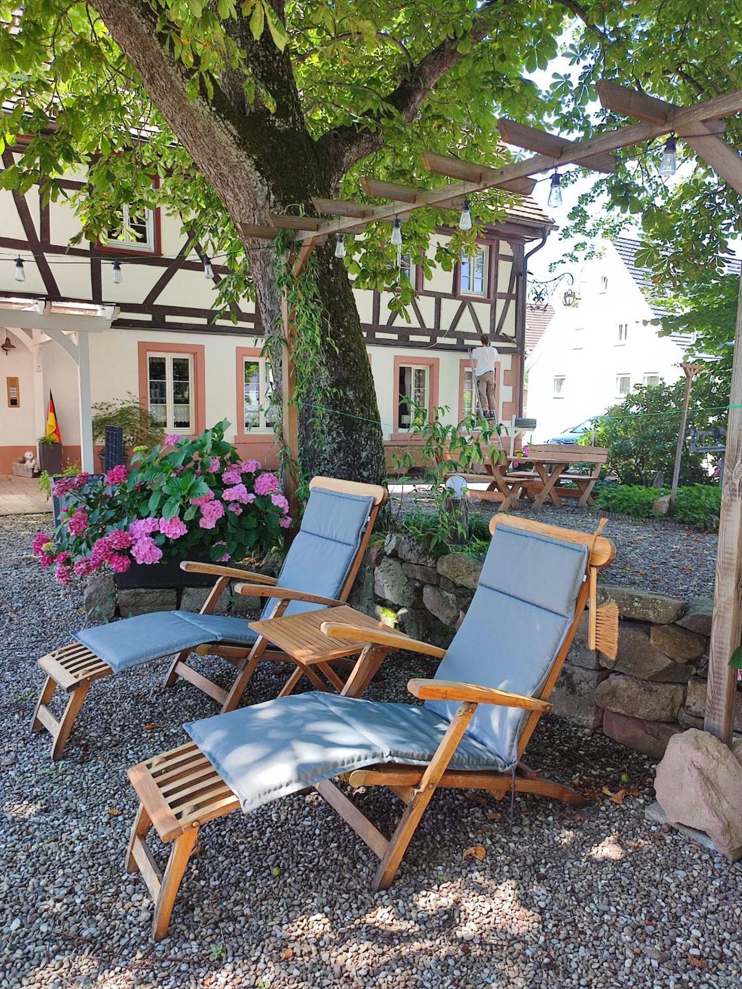 Boutique-Hotel Krone Denzlingen Exterior photo